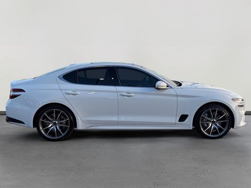 Used 2026 Genesis G70 2.5T Prestige image 6