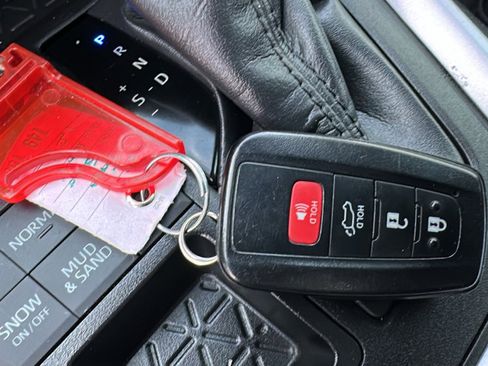 Certified 2023 Toyota RAV4 XLE Premium image 29