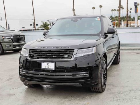 Used 2025 Land Rover Range Rover Long Wheelbase SE AWD/4WD image 4