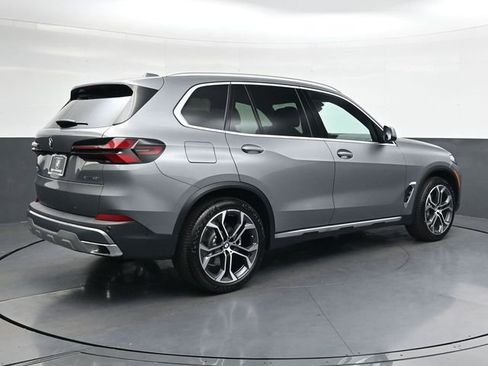 Used 2026 BMW X5 xDrive40i w/ Climate Comfort Package AWD/4WD image 4