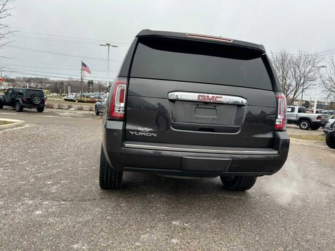 Used 2018 GMC Yukon Denali w/ Open Road Package image 24