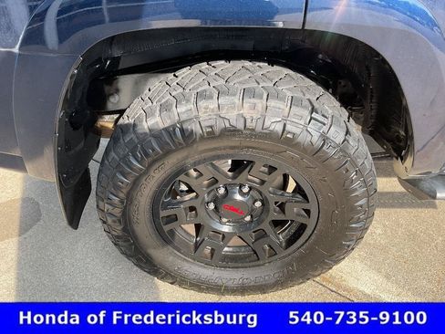 Used 2022 Toyota 4Runner TRD Off-Road Premium w/ Moonroof Package AWD/4WD image 13