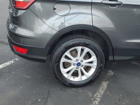 Used 2017 Ford Escape SE FWD image 5