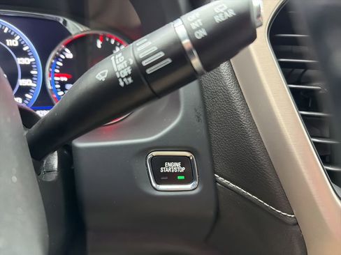 Used 2023 GMC Acadia Denali w/ Black Diamond Edition AWD/4WD image 30