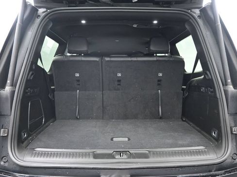 Used 2022 Jeep Wagoneer Series II AWD/4WD image 27