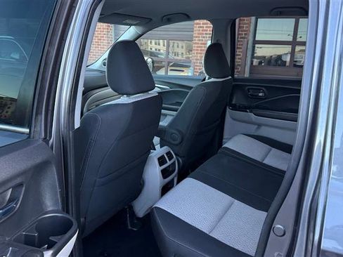 Used 2017 Honda Ridgeline RTS image 18