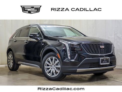 Certified 2023 Cadillac XT4 Premium Luxury image 1