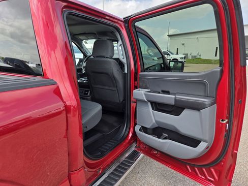 Used 2025 Ford F150 XLT w/ Equipment Group 301A Standard AWD/4WD image 16