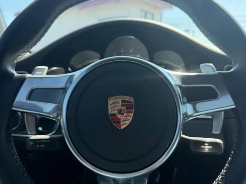 Used 2015 Porsche 911 Carrera image 18