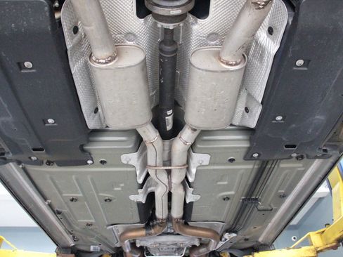 Used 2015 Dodge Challenger SRT Hellcat image 97