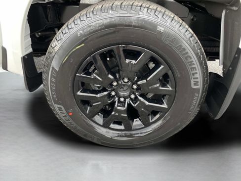 New 2026 Nissan Frontier SV image 14