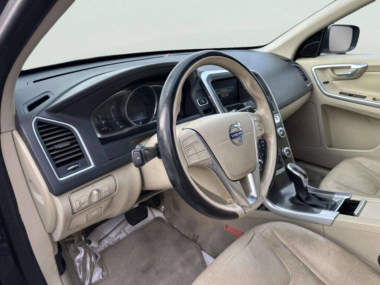 Used 2016 Volvo XC60 T5 Premier FWD image 12
