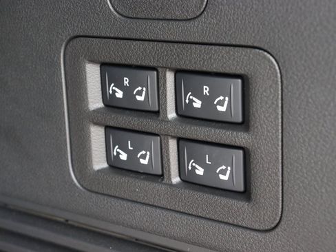 Certified 2025 INFINITI QX80 Luxe image 10