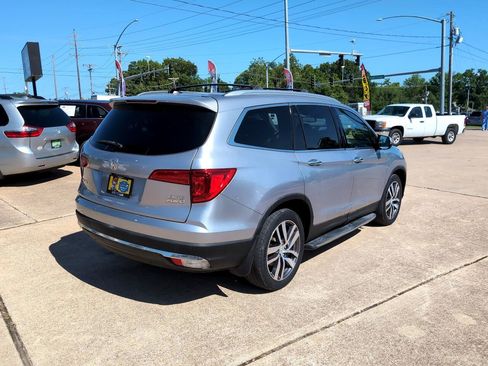 Used 2016 Honda Pilot Elite image 5
