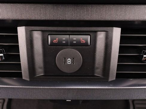 Certified 2026 Ford F350 Platinum AWD/4WD image 17