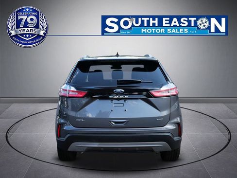 Used 2022 Ford Edge SEL w/ Convenience Package AWD/4WD image 4