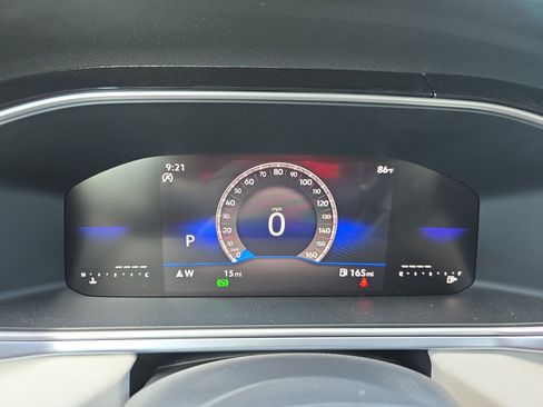 Used 2025 Volkswagen Taos SE image 16