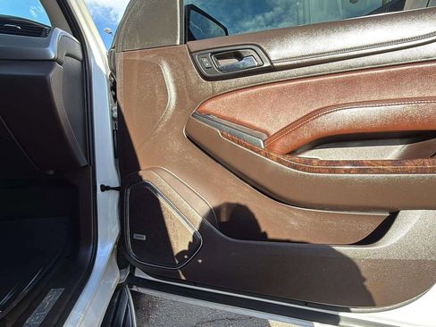 Used 2016 Chevrolet Suburban LTZ image 21