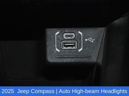 Used 2025 Jeep Compass Limited AWD/4WD image 20