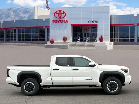 New 2026 Toyota Tacoma TRD Off-Road w/ TRD Off Road Upgrade Package image 5