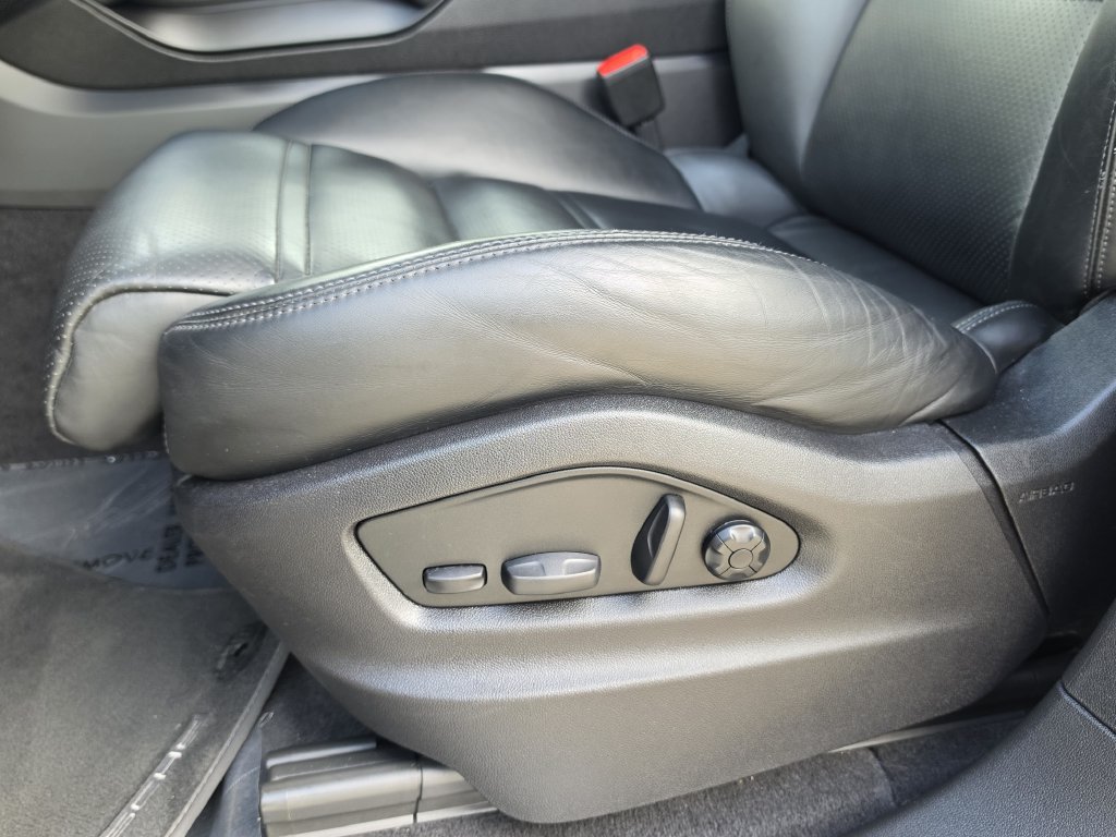 Certified 2022 Porsche Cayenne Platinum Edition AWD/4WD image 20