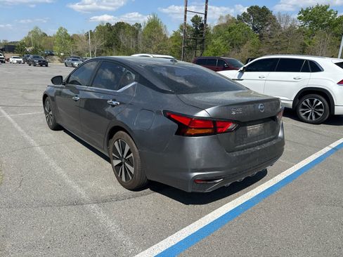 Used 2022 Nissan Altima 2.5 SV image 4