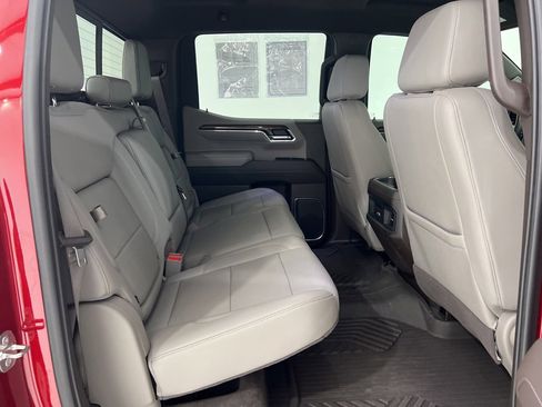 Used 2024 Chevrolet Silverado 1500 LT Trail Boss w/ Convenience Package II image 24