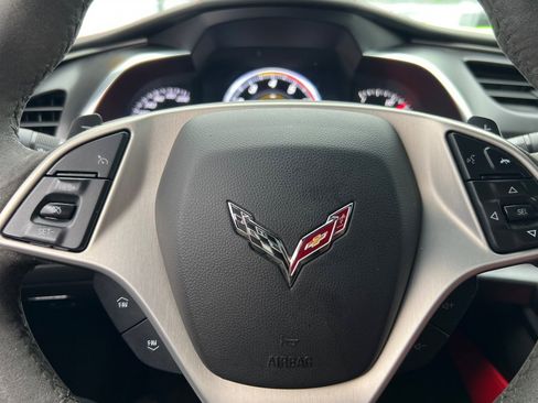 Used 2017 Chevrolet Corvette Stingray Coupe image 19
