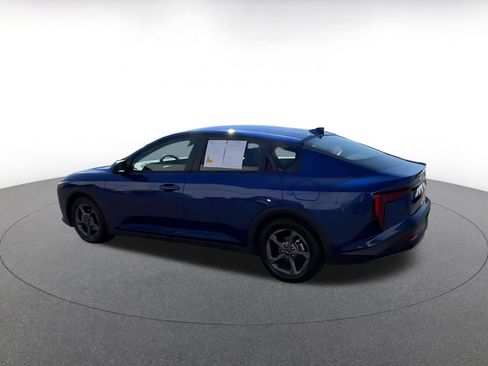 Used 2025 Kia K4 LXS image 10