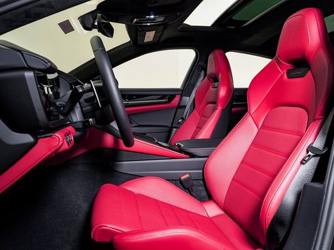 New 2026 Porsche Panamera Turbo image 5