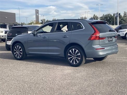 Certified 2023 Volvo XC60 B5 Core w/ Climate Package image 9