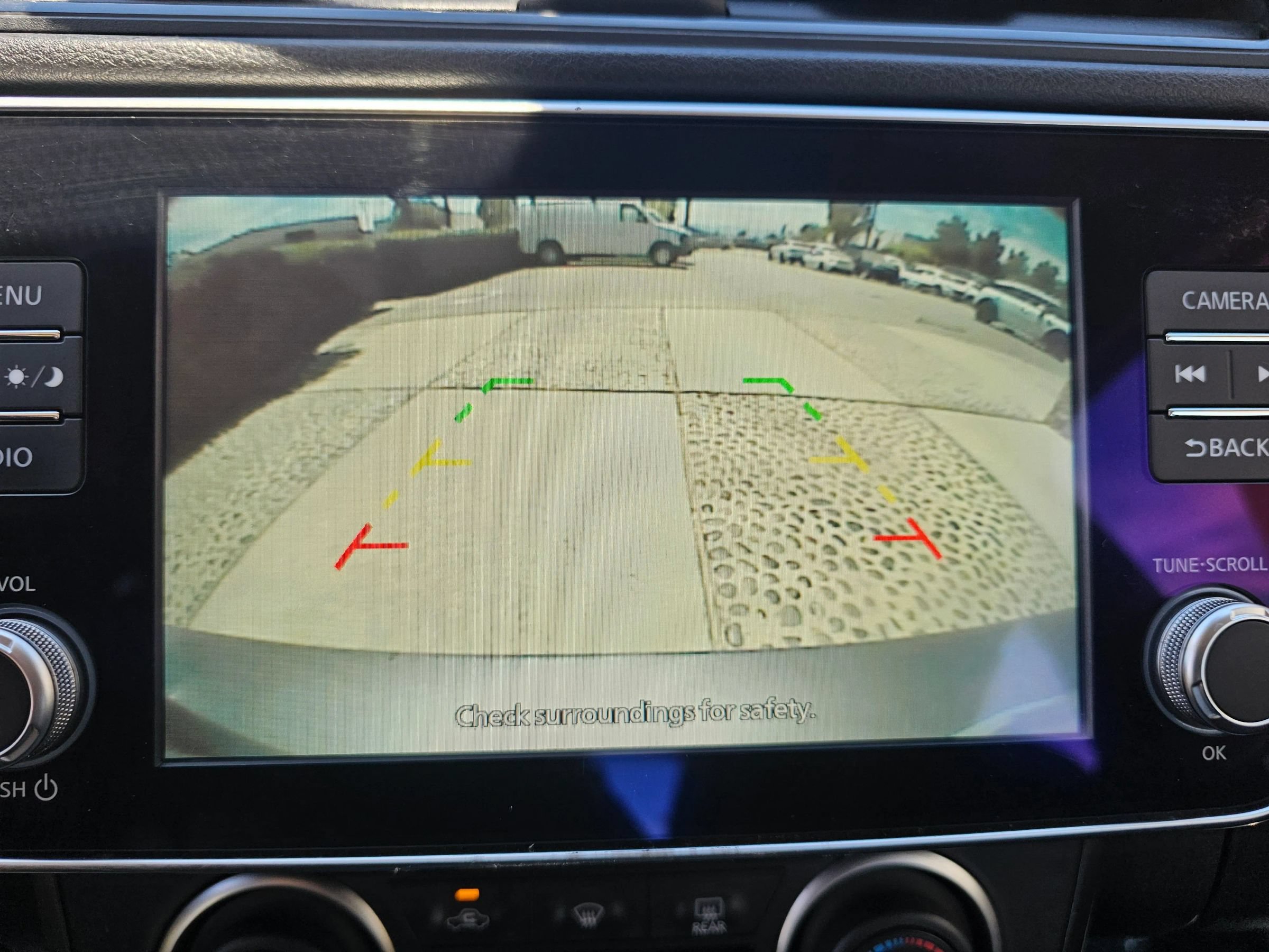 Used 2024 Nissan Leaf S FWD image 16