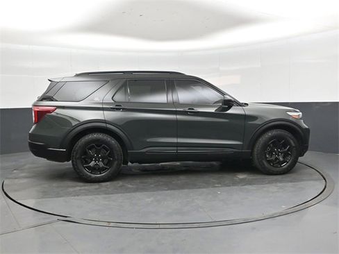 Used 2022 Ford Explorer Timberline image 2