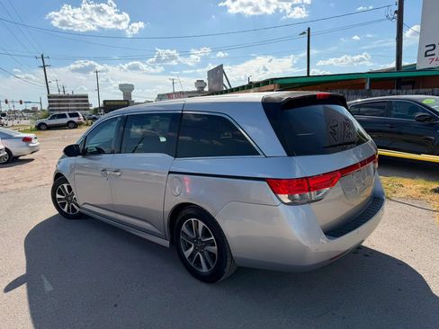 Used 2014 Honda Odyssey Touring Elite image 4