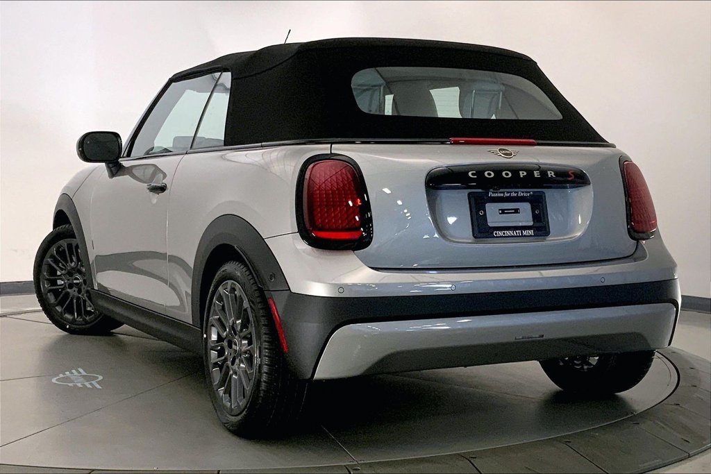 New 2026 MINI Cooper S FWD image 2