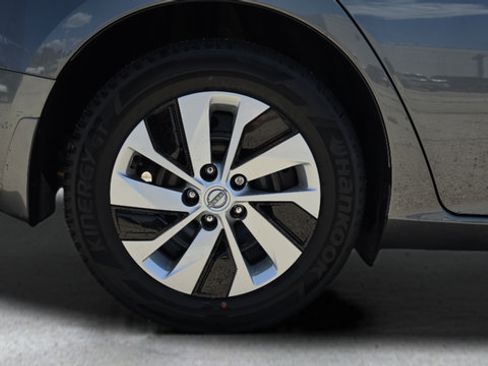 Certified 2025 Nissan Altima 2.5 S FWD image 37