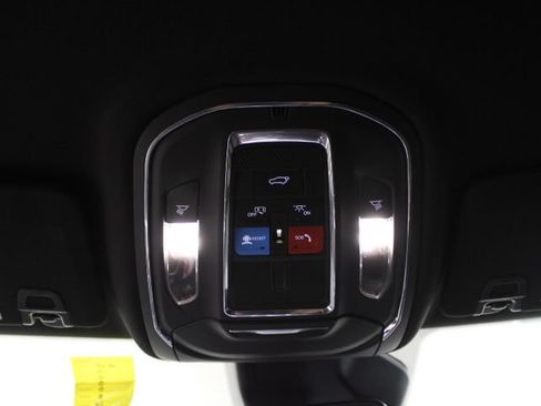 Used 2023 Jeep Grand Cherokee Altitude AWD/4WD image 43