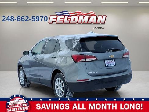 Used 2023 Chevrolet Equinox LS w/ LS Convenience Package image 3