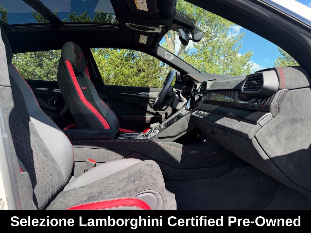 Used 2024 Lamborghini Urus Performante AWD/4WD image 42