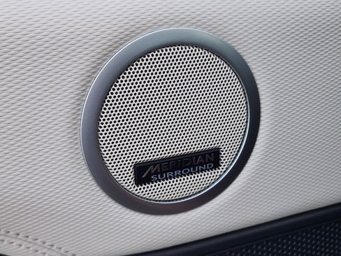 Certified 2023 Land Rover Discovery S R-Dynamic image 25