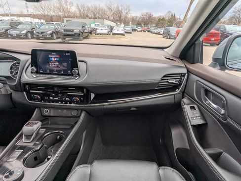 Used 2022 Nissan Rogue SL AWD/4WD image 18