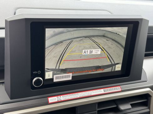 New 2025 Toyota Tacoma TRD Off-Road image 6