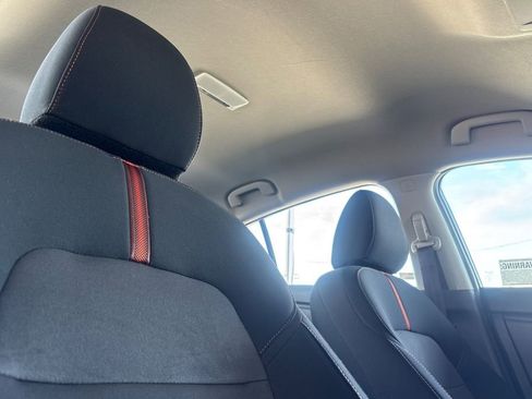 Used 2024 Nissan Sentra SR FWD image 15