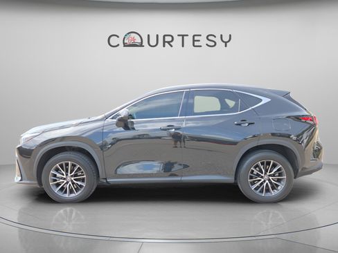 Used 2023 Lexus NX 250 NX 250 w/ Towing Package (2000 Lbs) image 2