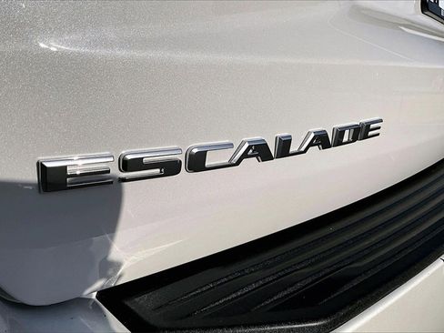 Used 2023 Cadillac Escalade ESV Sport w/ Touring Package image 34