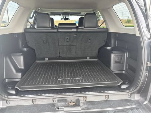 Used 2016 Toyota 4Runner SR5 Premium AWD/4WD image 25