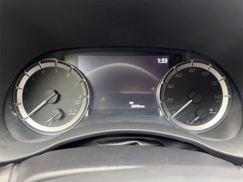 Used 2024 Toyota Highlander FWD image 64