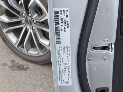 Used 2022 Jeep Wagoneer Series III w/ Flexible Seating Group image 29