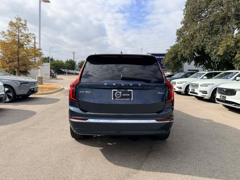 Used 2026 Volvo XC90 B6 Plus w/ Protection Package Premier AWD/4WD image 5