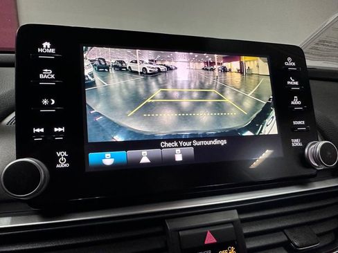 Used 2018 Honda Accord Sport image 21